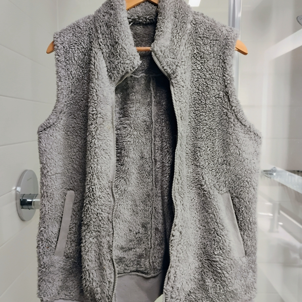 Women's Cozy Gray Fleece Vest